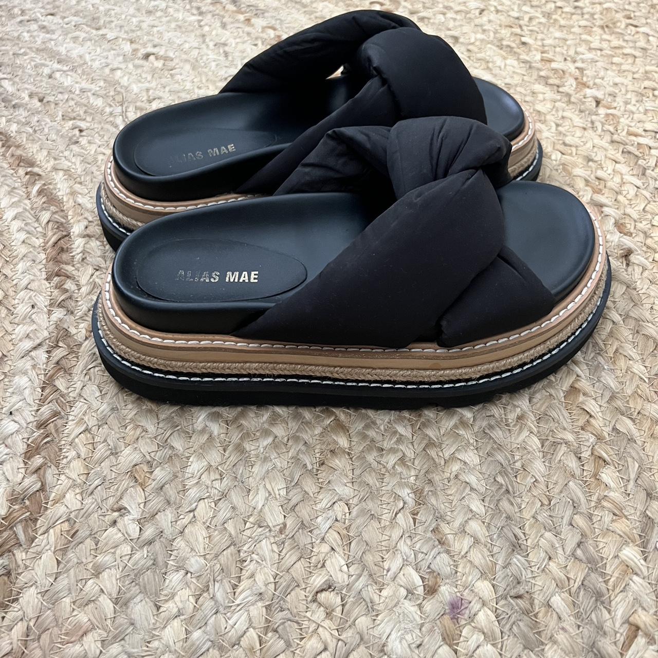 alias mae niki sandals