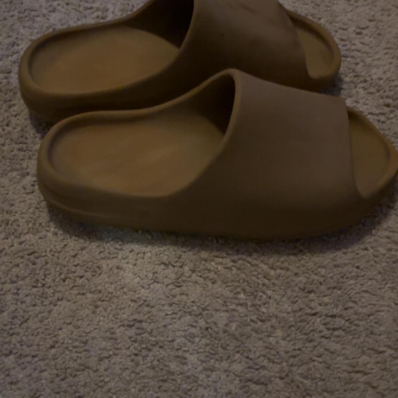 yeezy ochre slides