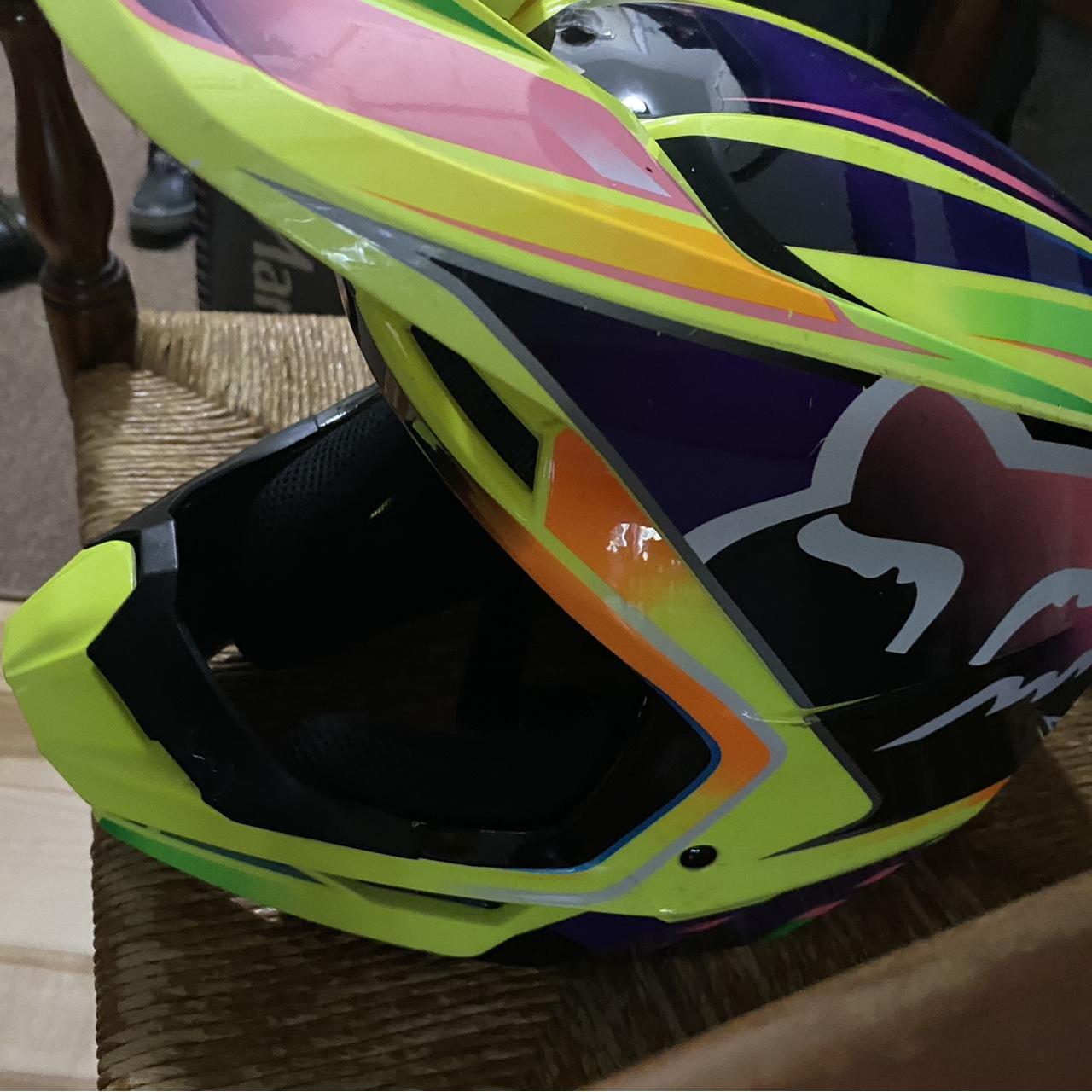 Yellow Fox Racing V1 Motif Helmet 2019? 2020? Medium Fox Racing V1