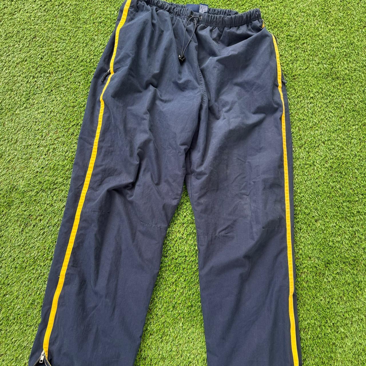 item listed by classicvintageshop1