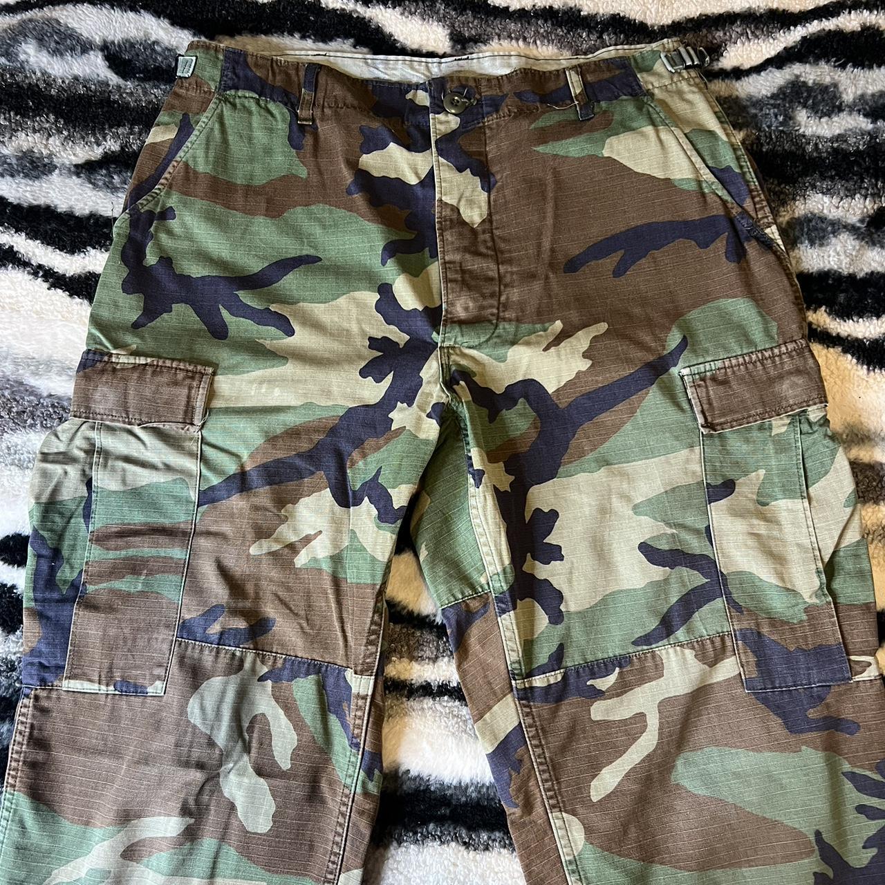 Cargo camo baggy jeans - W31 to 35in with with... - Depop