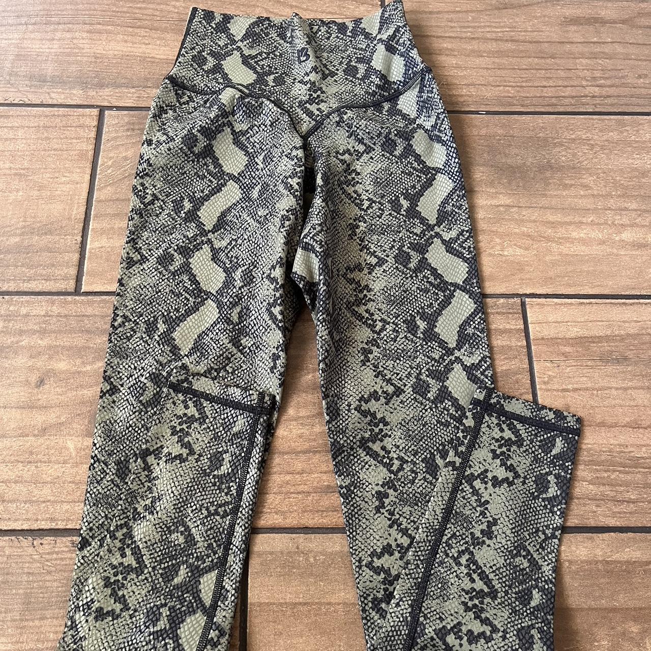 Buffbunny outlet Green Snake Bite Leggings