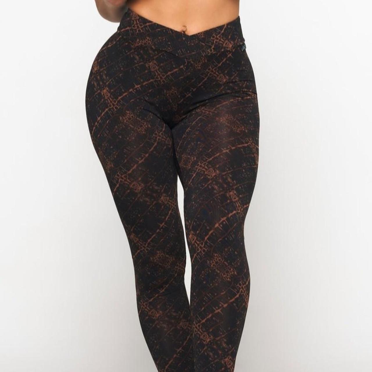 Licifit v-cut hot scrunch leggings