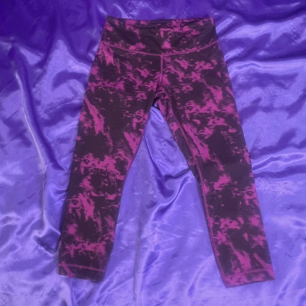 Lululemon 3/4 Length Leggings pink black tie dye size 6 - Depop