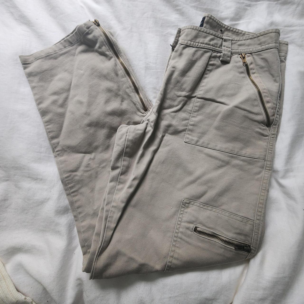 super cute vintage y2k beige cargo pants. these are... - Depop