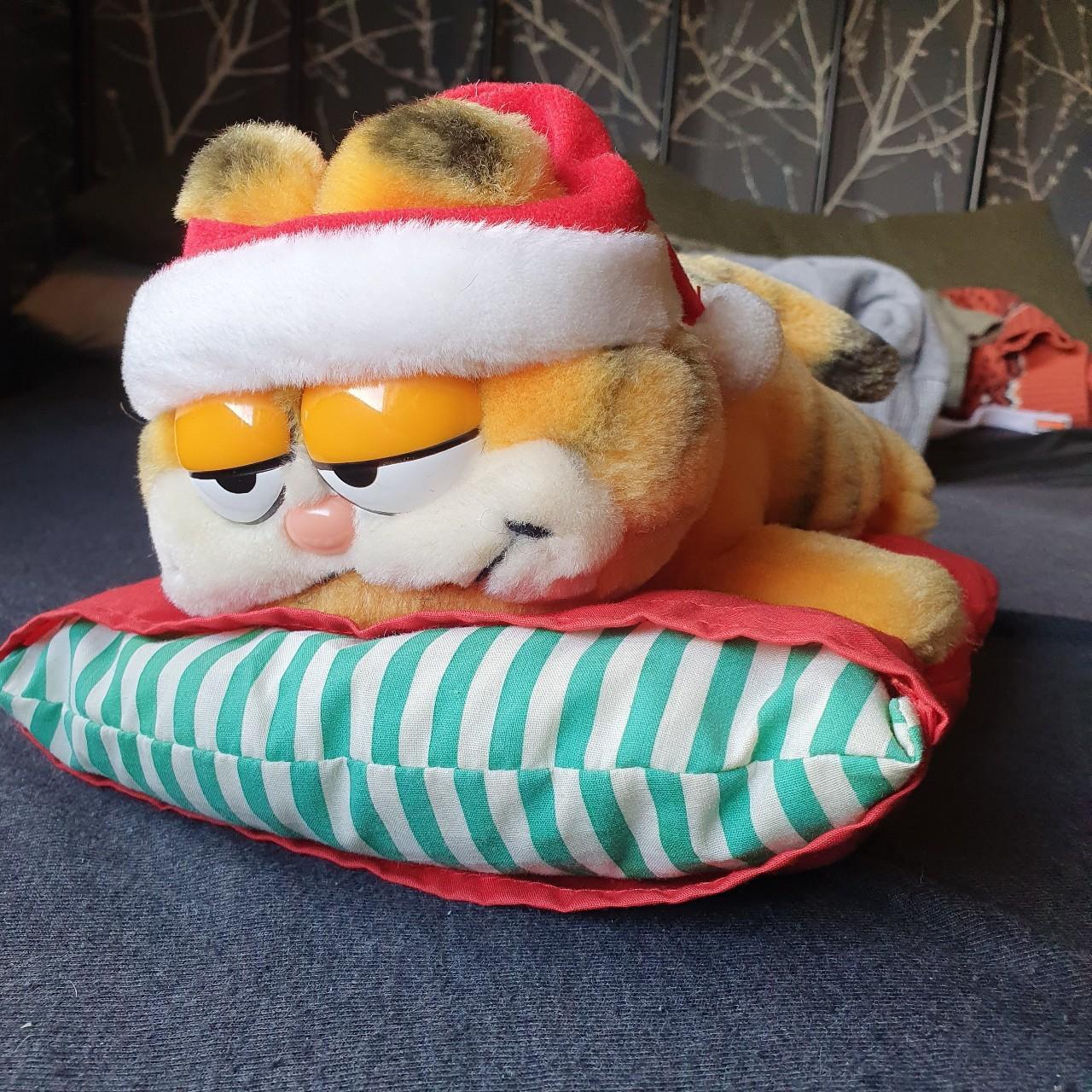 Vintage Garfield Set of Three,Holiday Sledding Garfield,no coffee Garfield,Injured Garfield with broken tooth,Garfield Stuffed newest Animal,cat