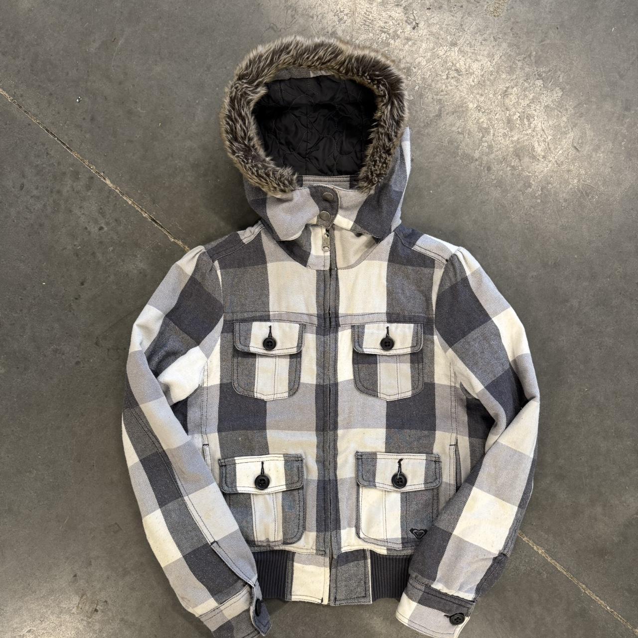 Roxy Women's Jacket - Grey/Multi - M – Roxy fur h… - image 1