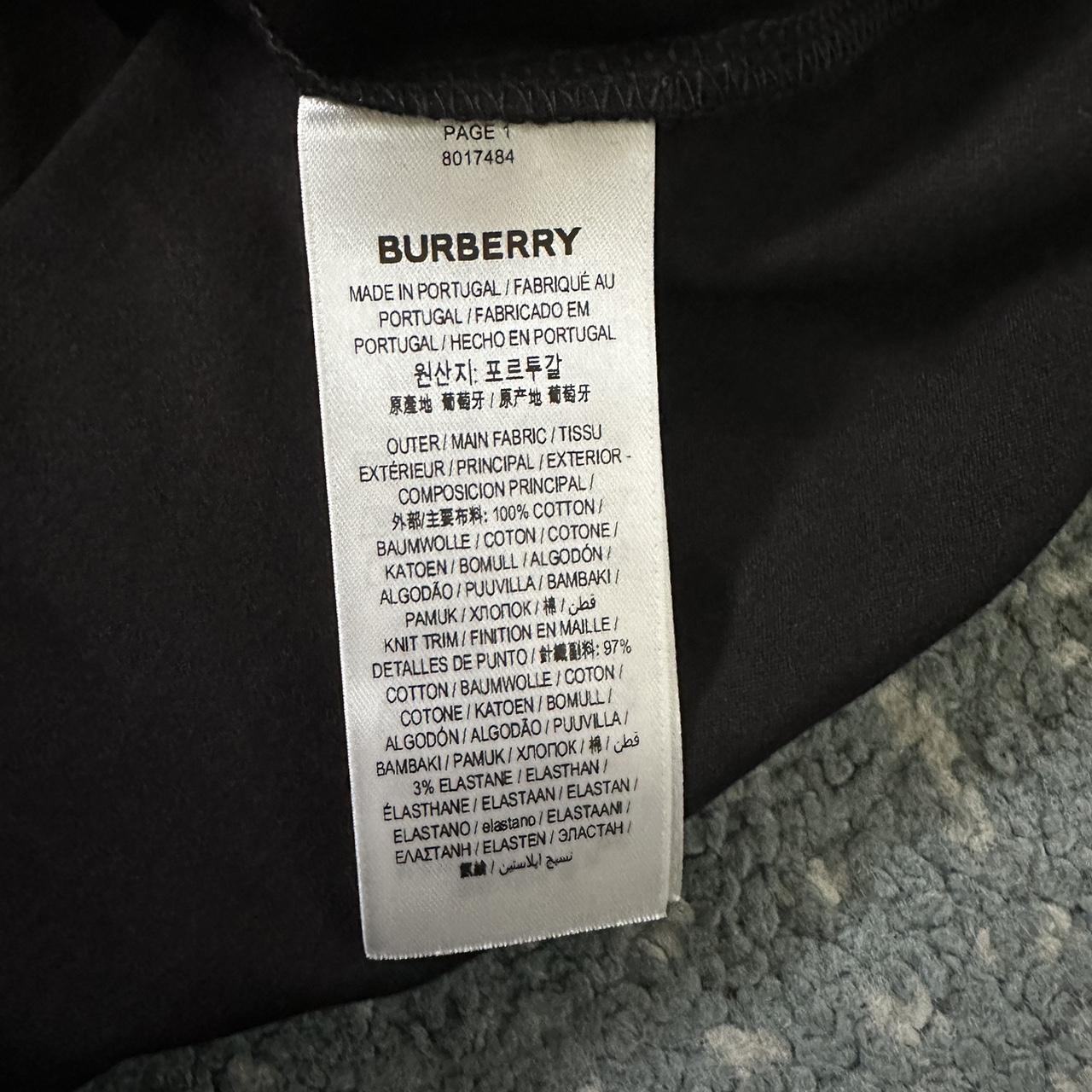 Burberry logo tee size XS, 100% authentic , This item