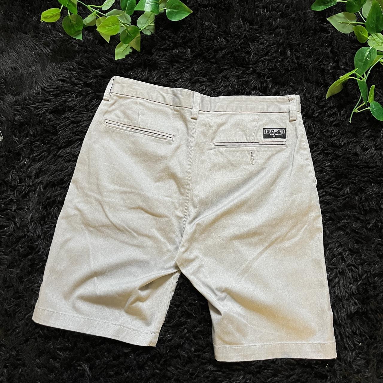 item listed by statusvtg