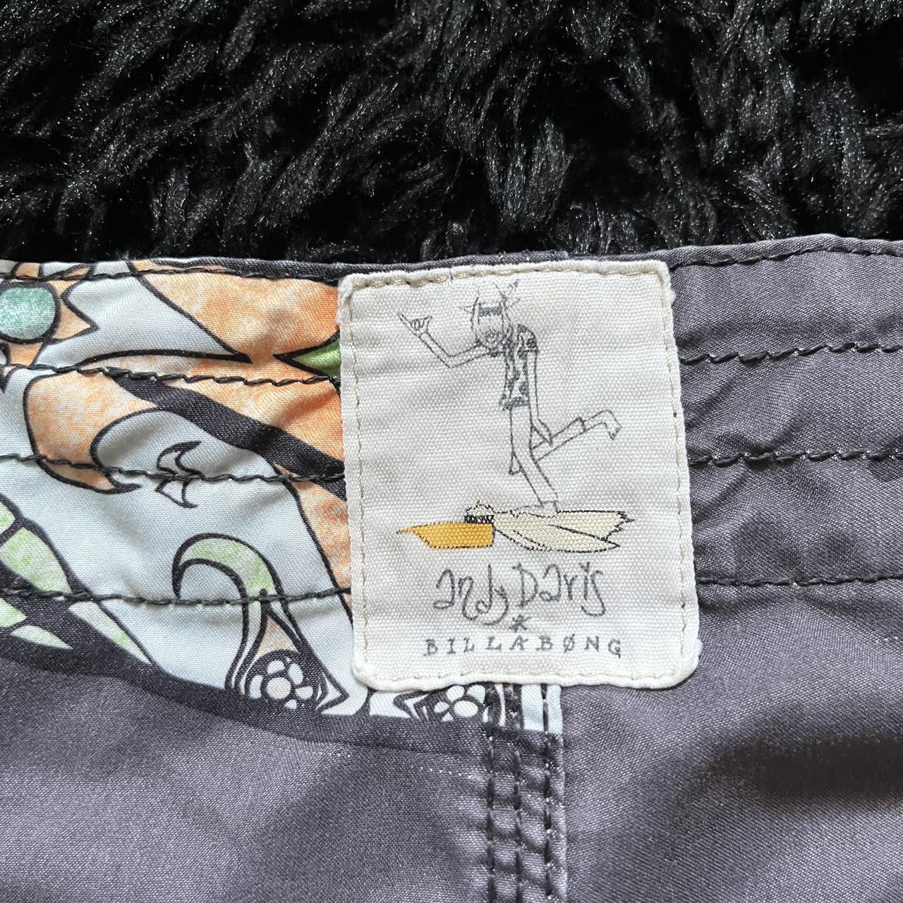 item listed by statusvtg