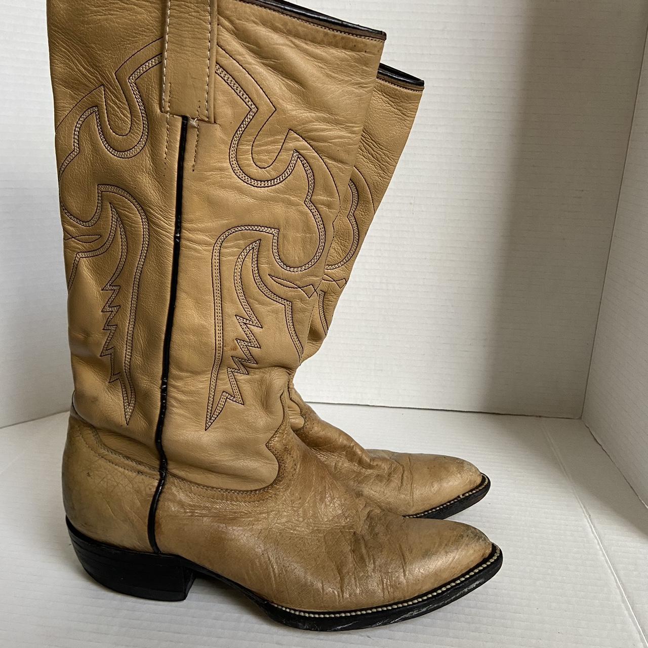 Light tan hotsell cowgirl boots