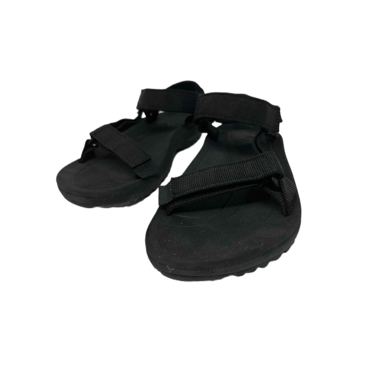 Teva outlet black sandals sz 8