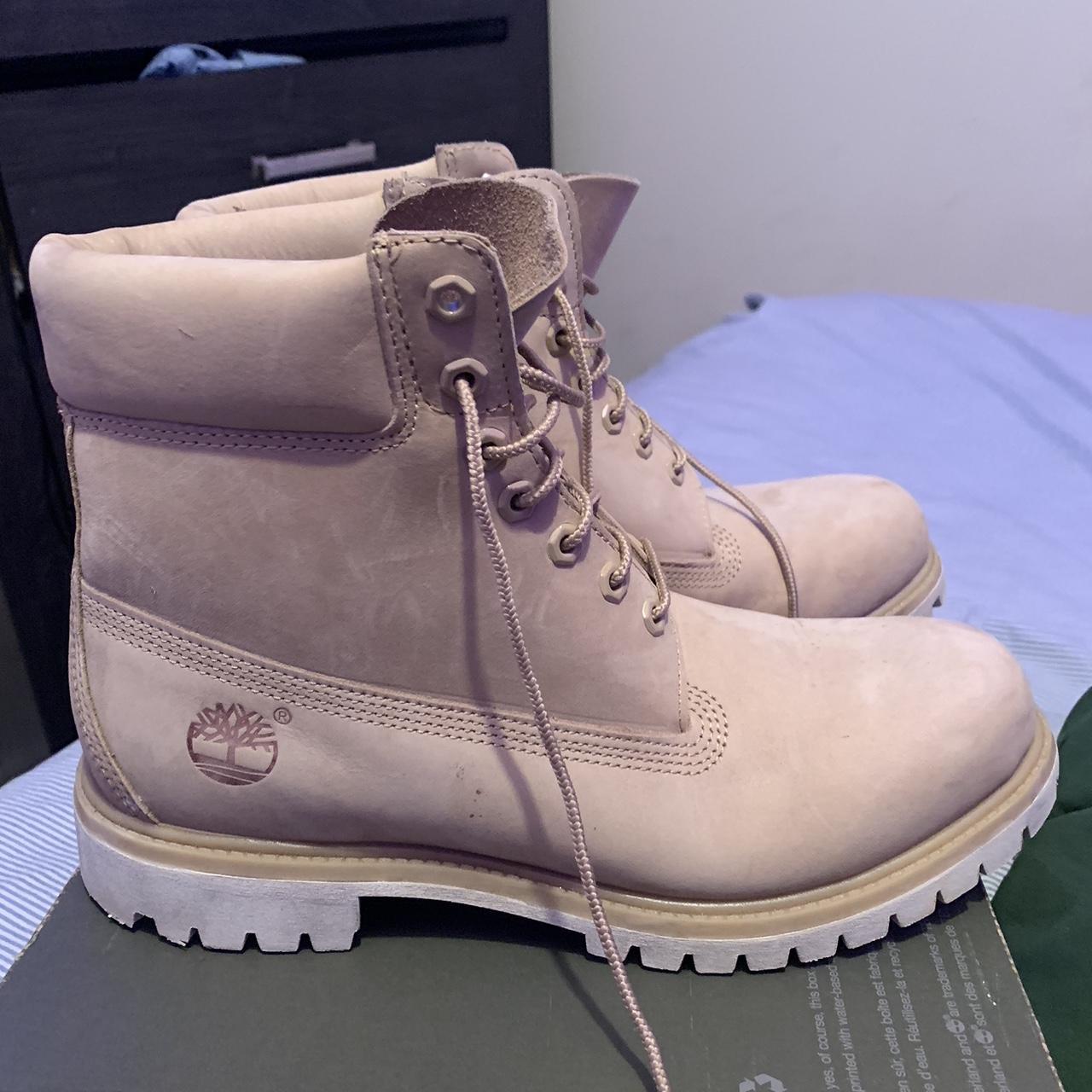 item listed by unknxwnfns