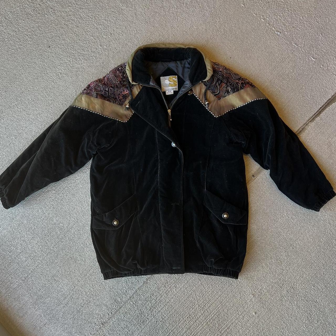item listed by tigerseyevtg