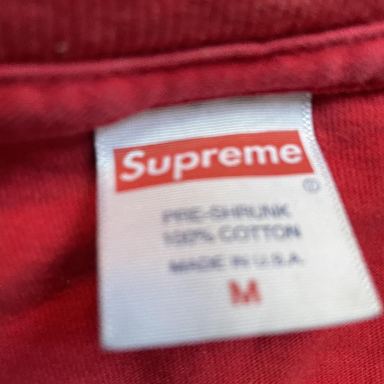 Supreme Men's Grey and Red T-shirt (2)