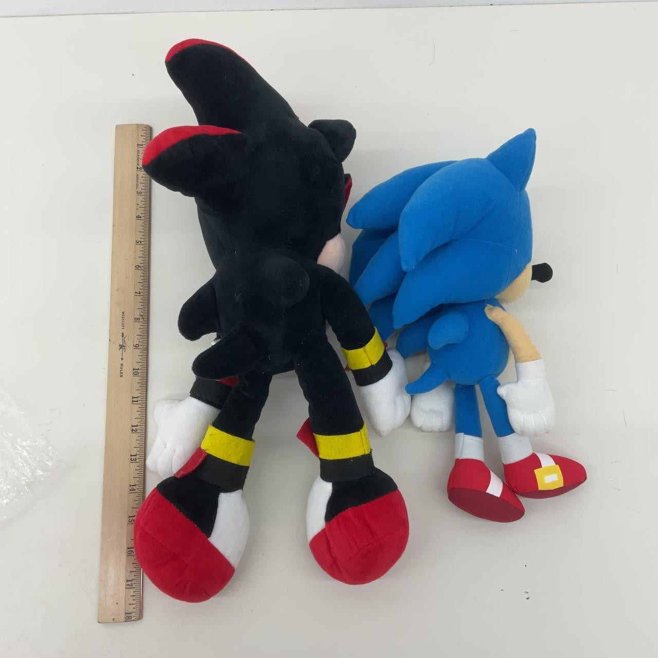 Sonic the Hedgehog purchases plush Lot, Sega