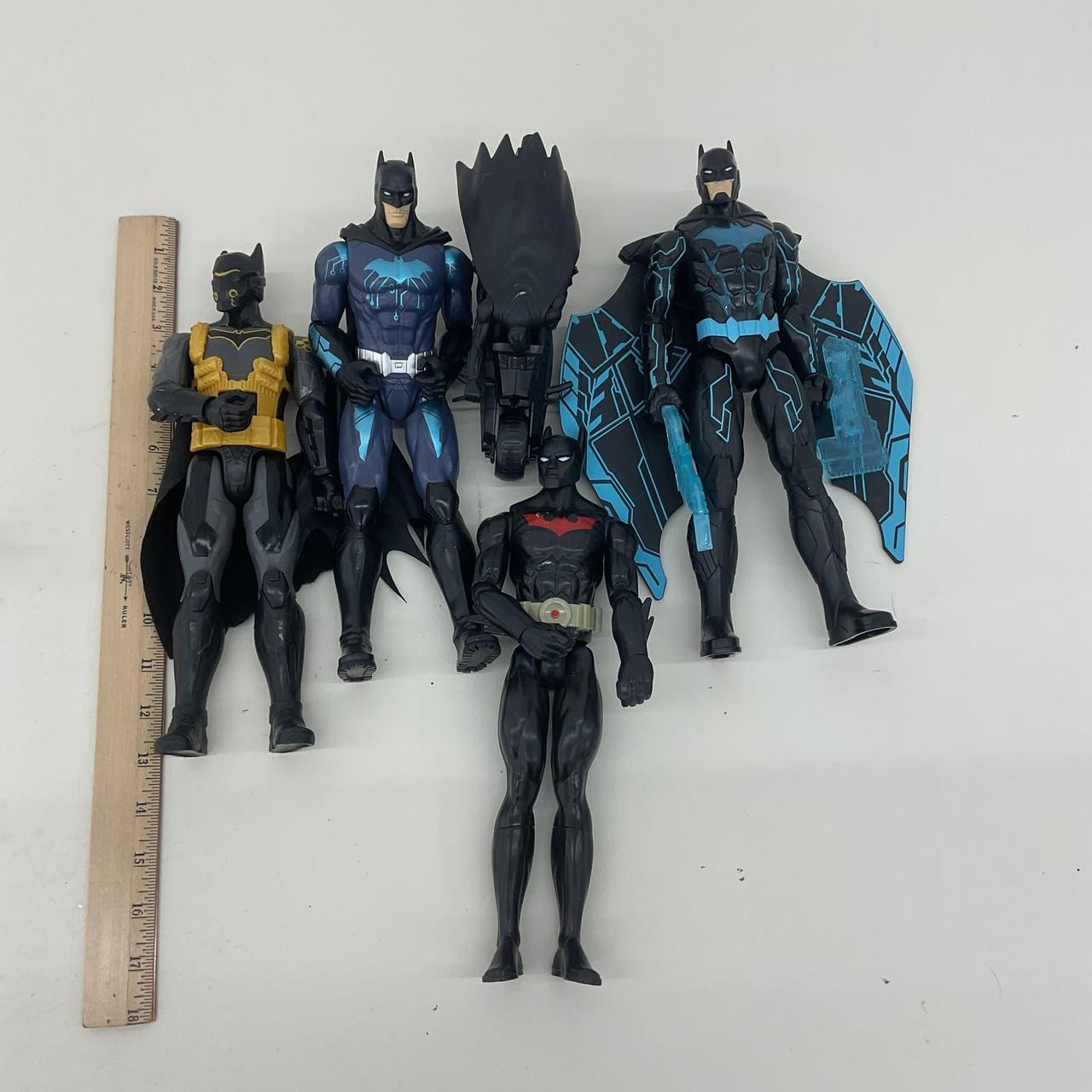 DC hotsell figure lot