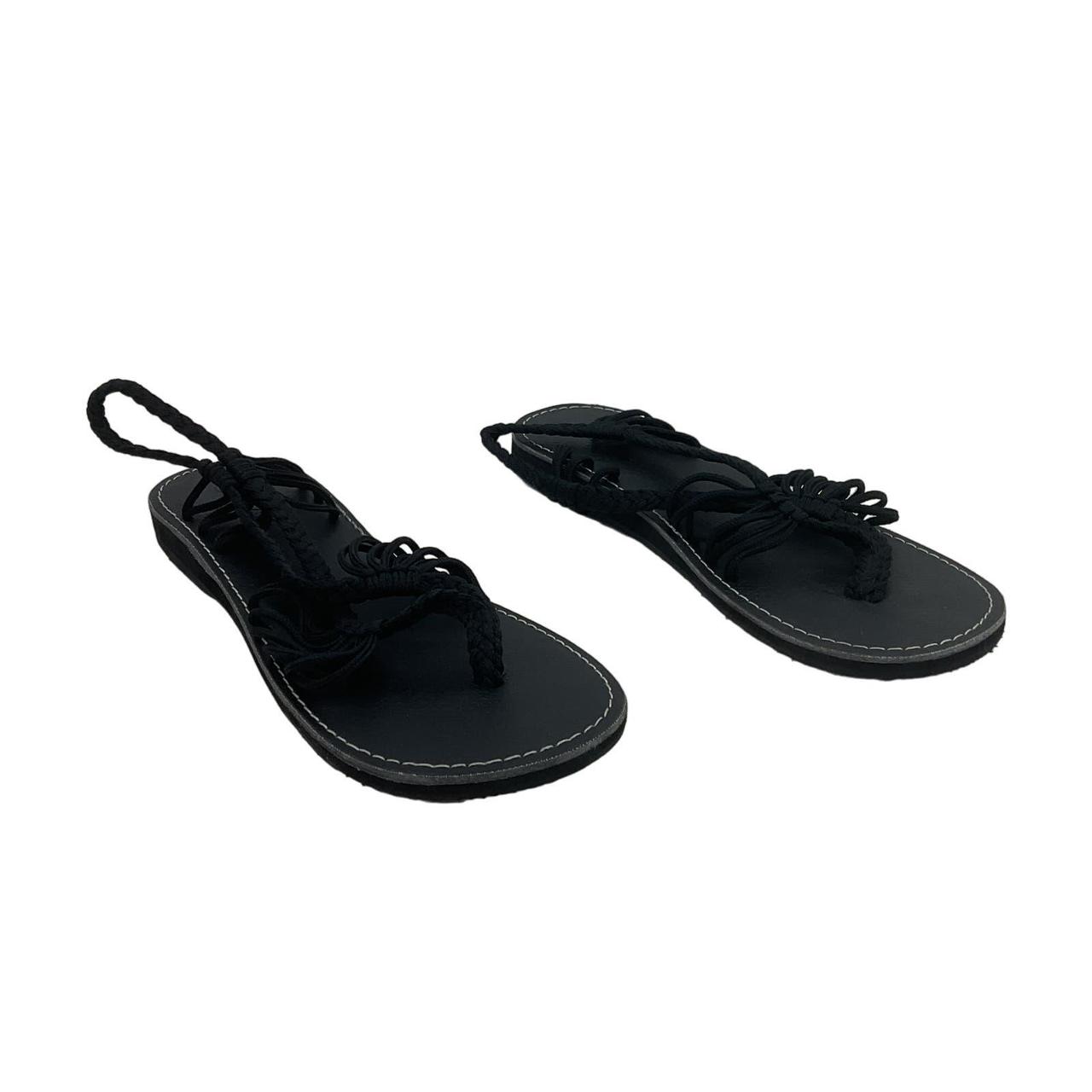 Plaka Women s Black Strappy Thong Sandals Size 9. Depop