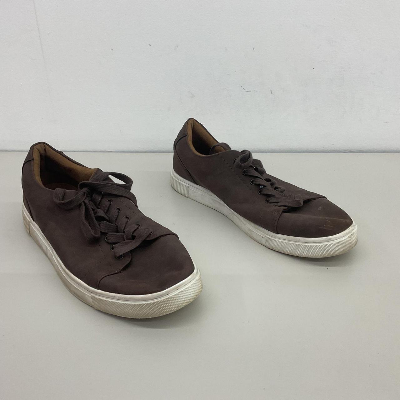 Men top shoes size 11