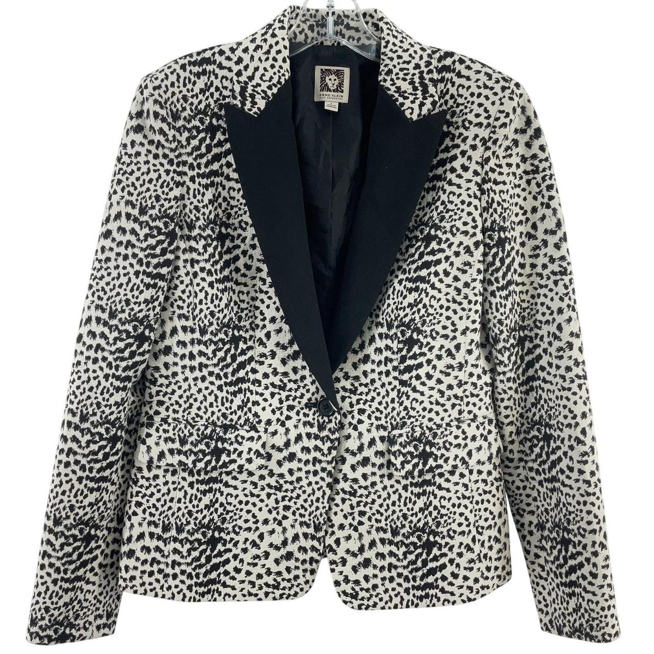 item listed by 2wears