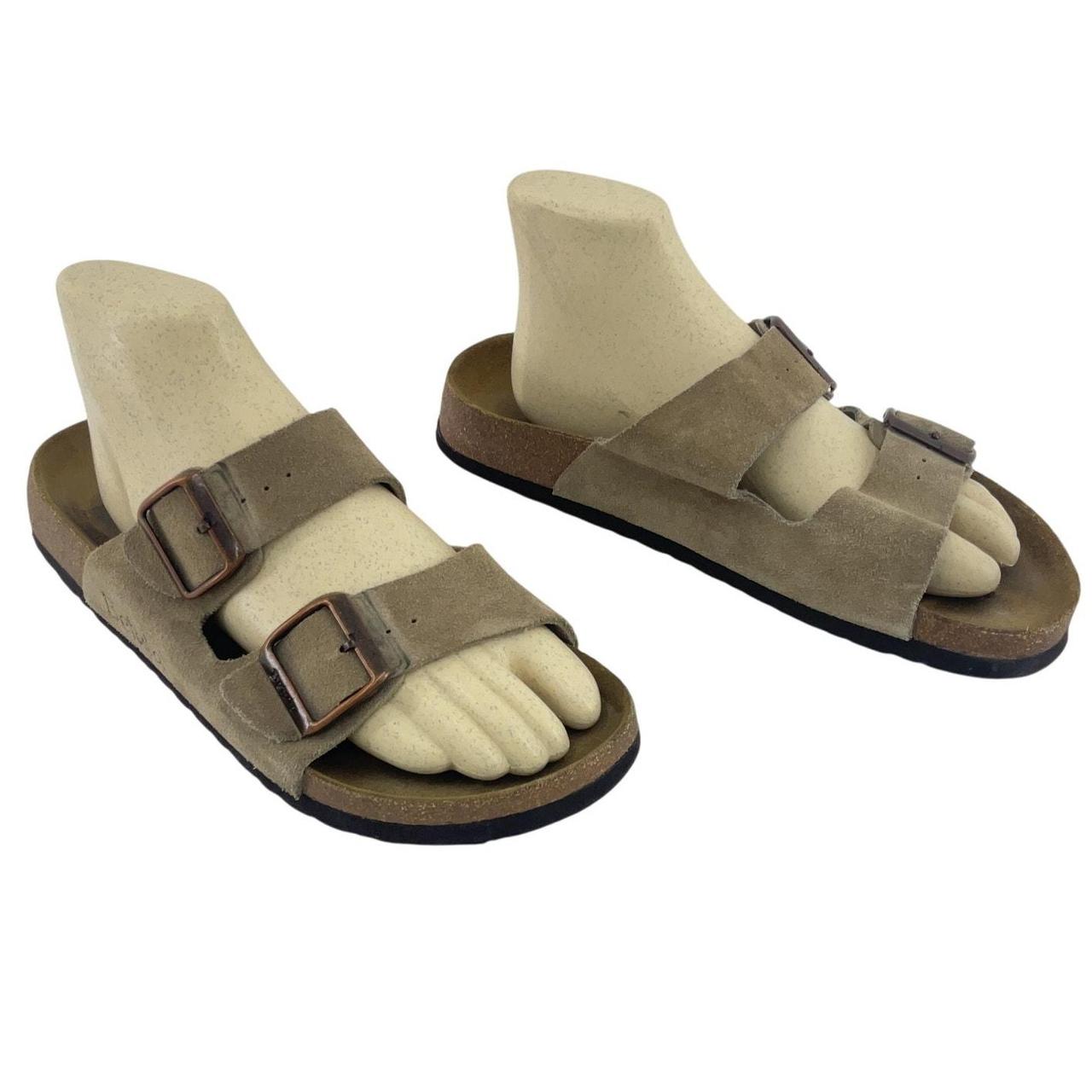item listed by 2wears