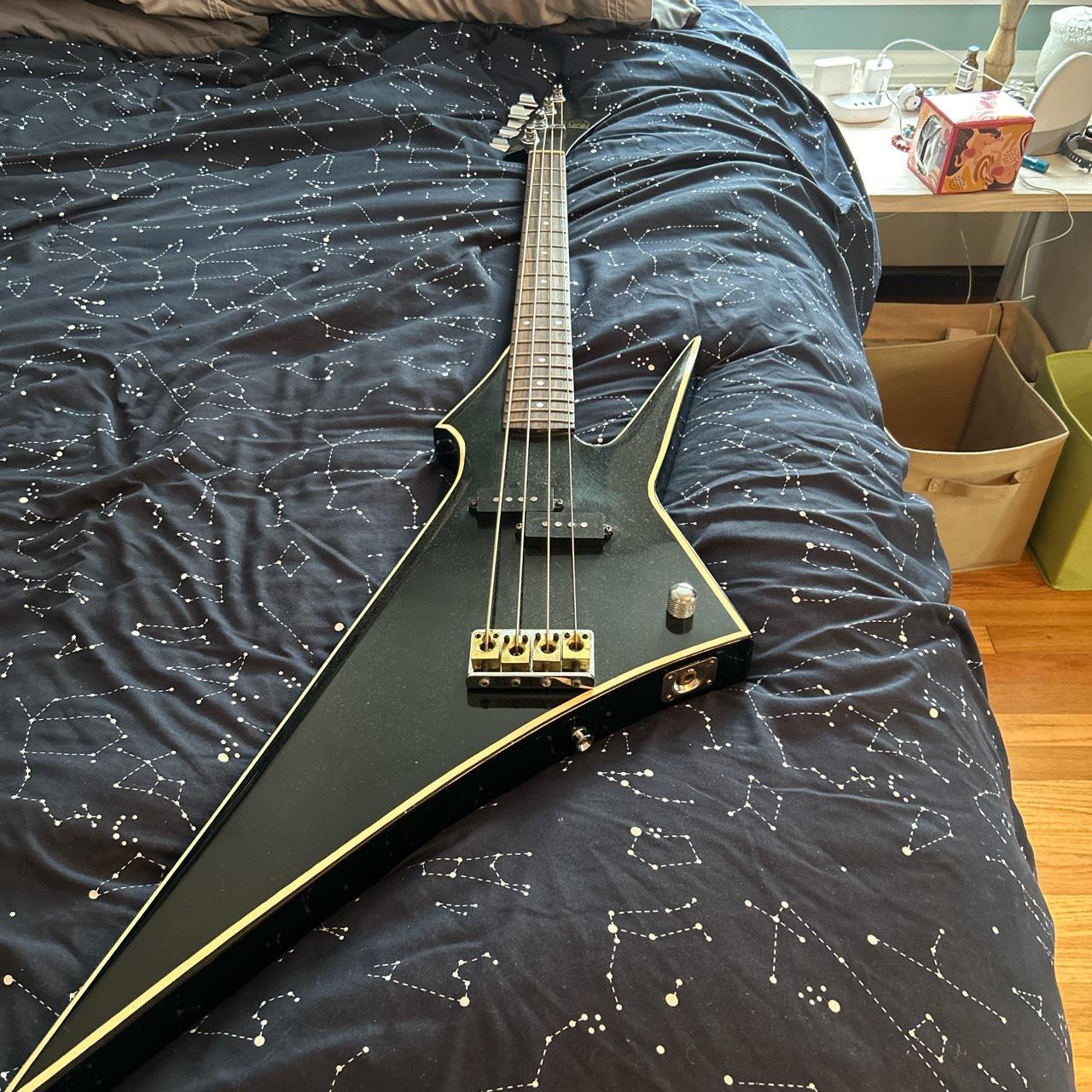 80s Death Dagger Hondo bass guitar Depop