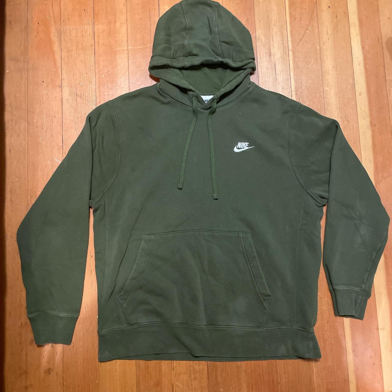 Olive green nike online hoodie