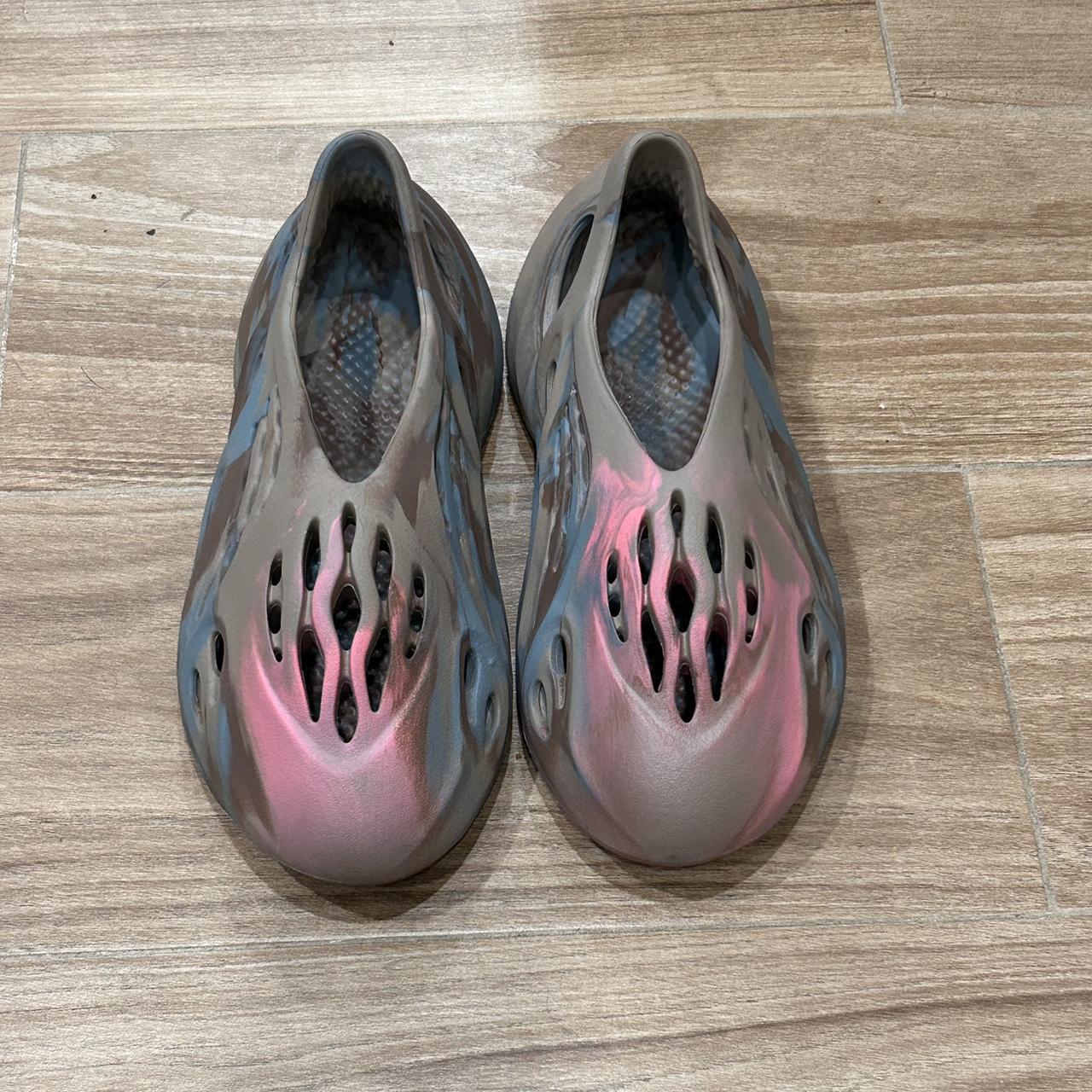 Sand Grey Yeezy Foam Runner Mx Moon Gray Lightly Worn Yeezy Foam