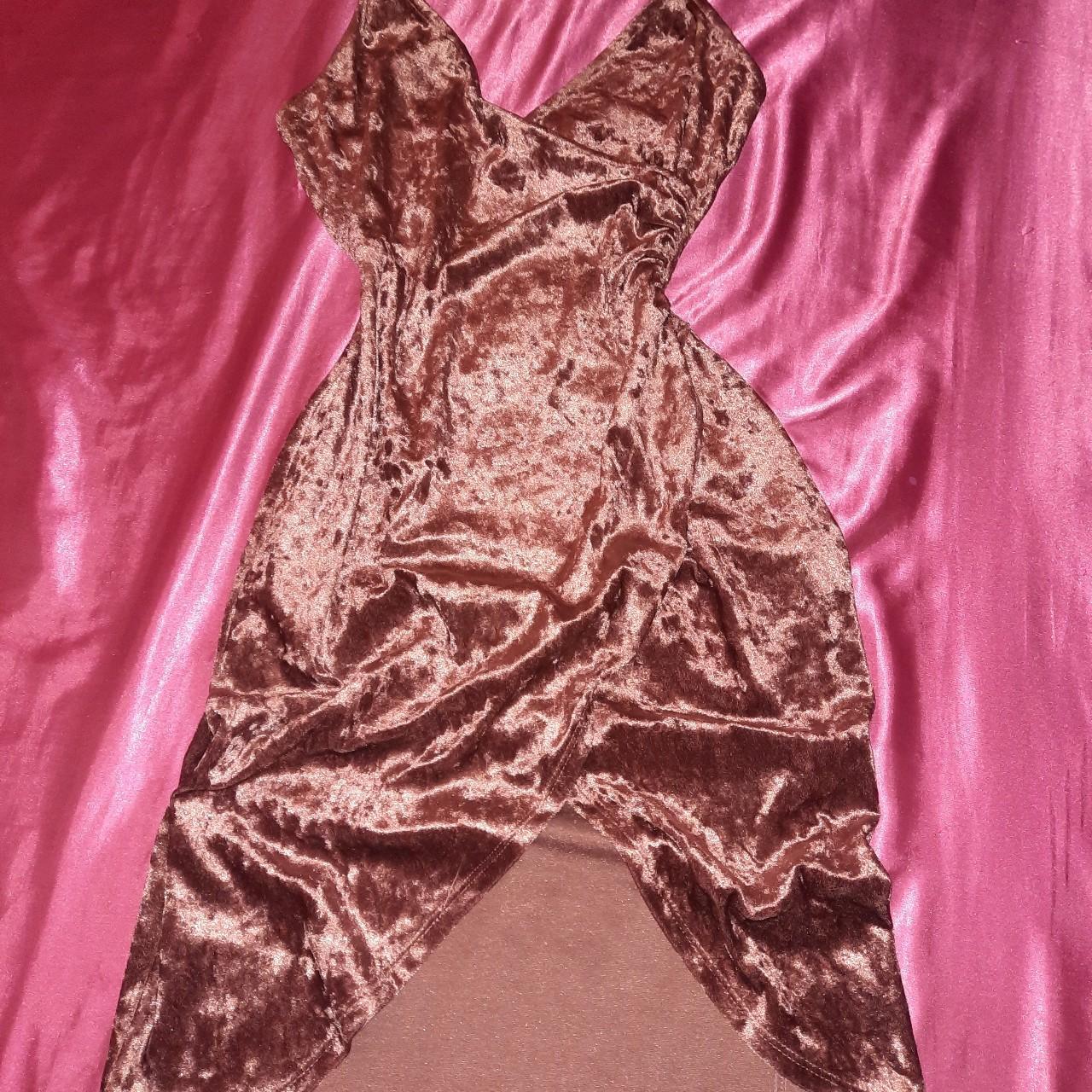 Rose gold dress outlet charlotte russe