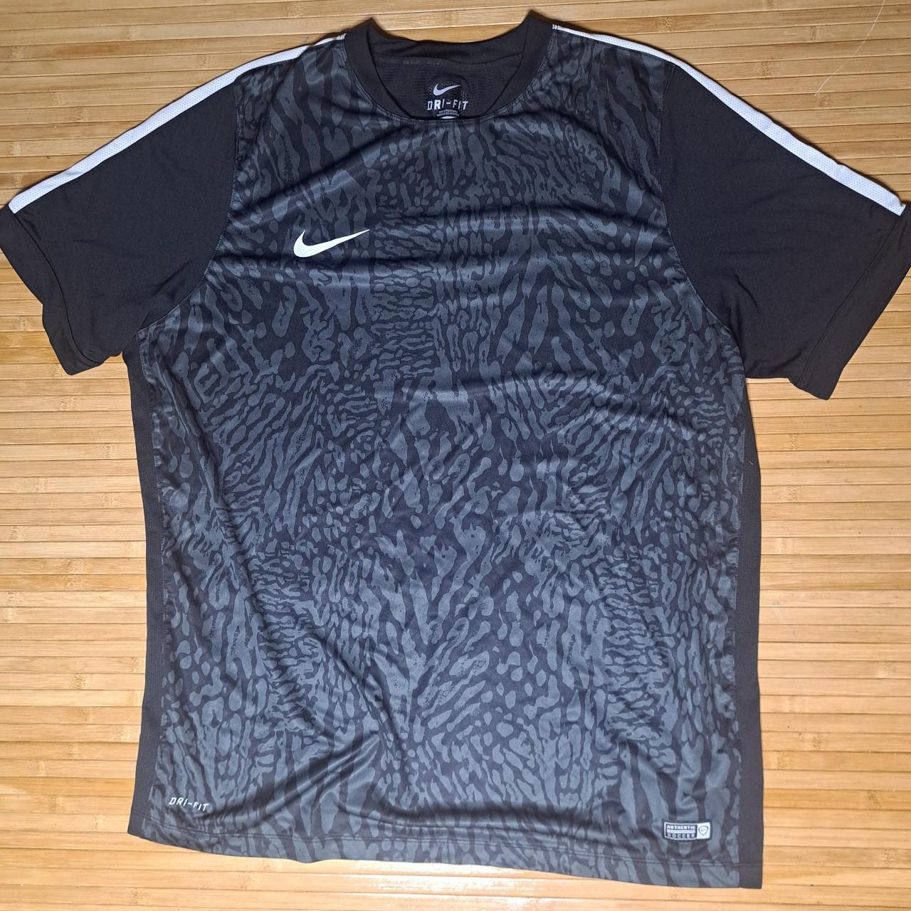 nike animal print shirt mens