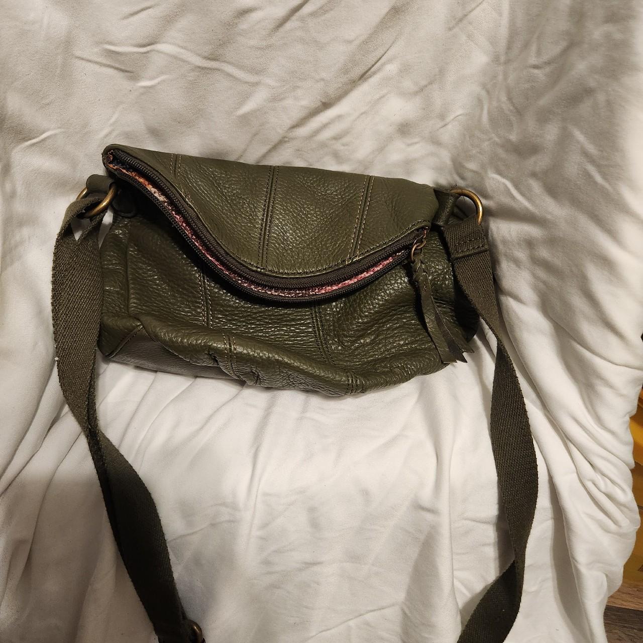 THE SAK GREEN PURSE Depop