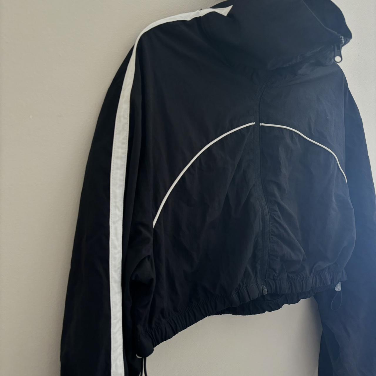 H&M cropped windbreaker | Depop