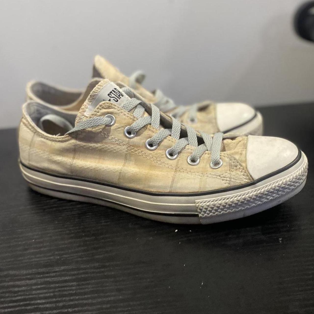 Tan converse on sale low tops