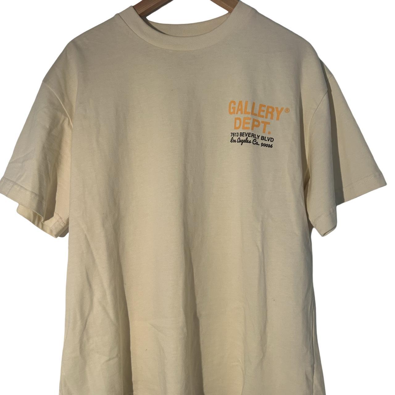 Gallery on sale Dept Drive Thru T Shirt Size Medium