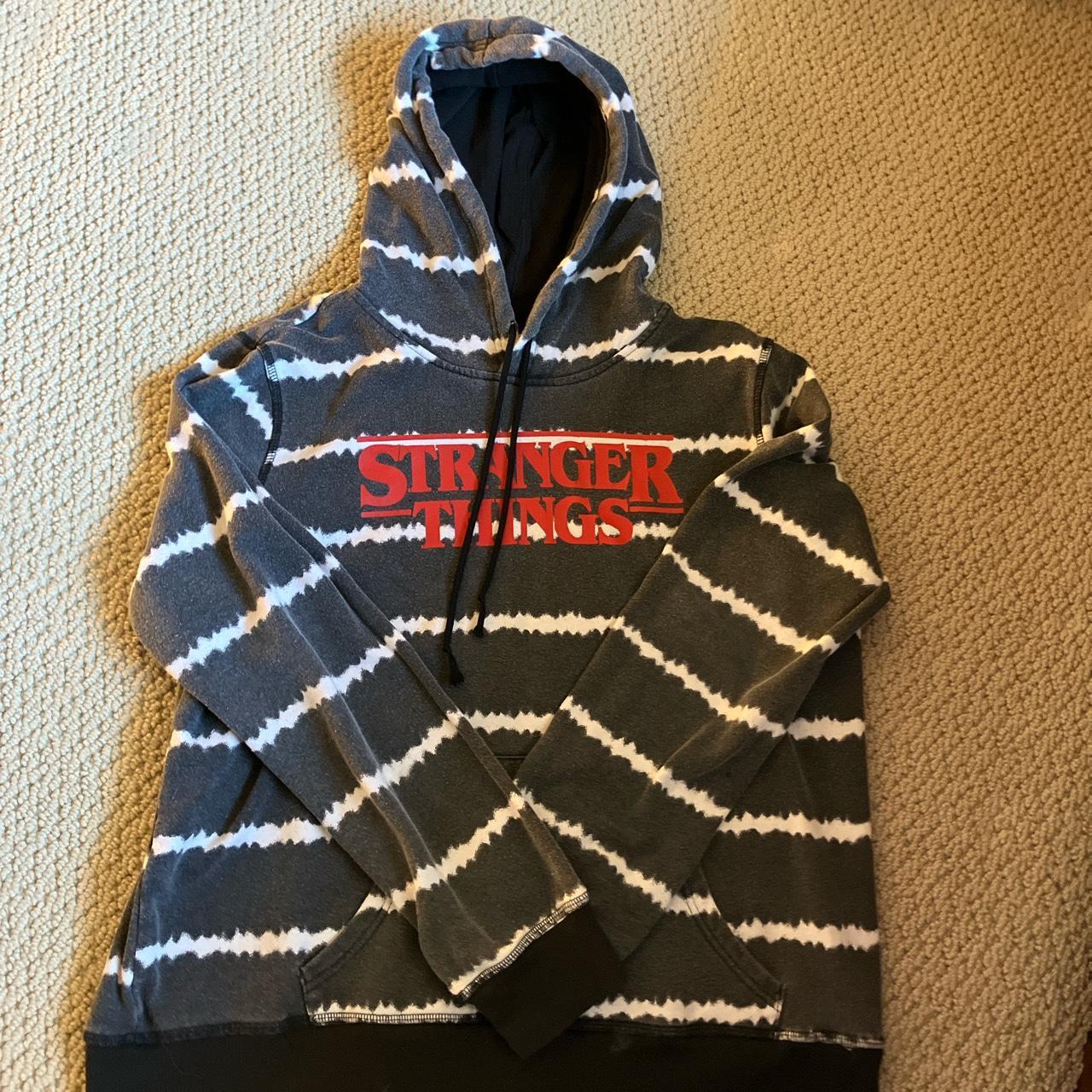 Hot topic best sale stranger things hoodie