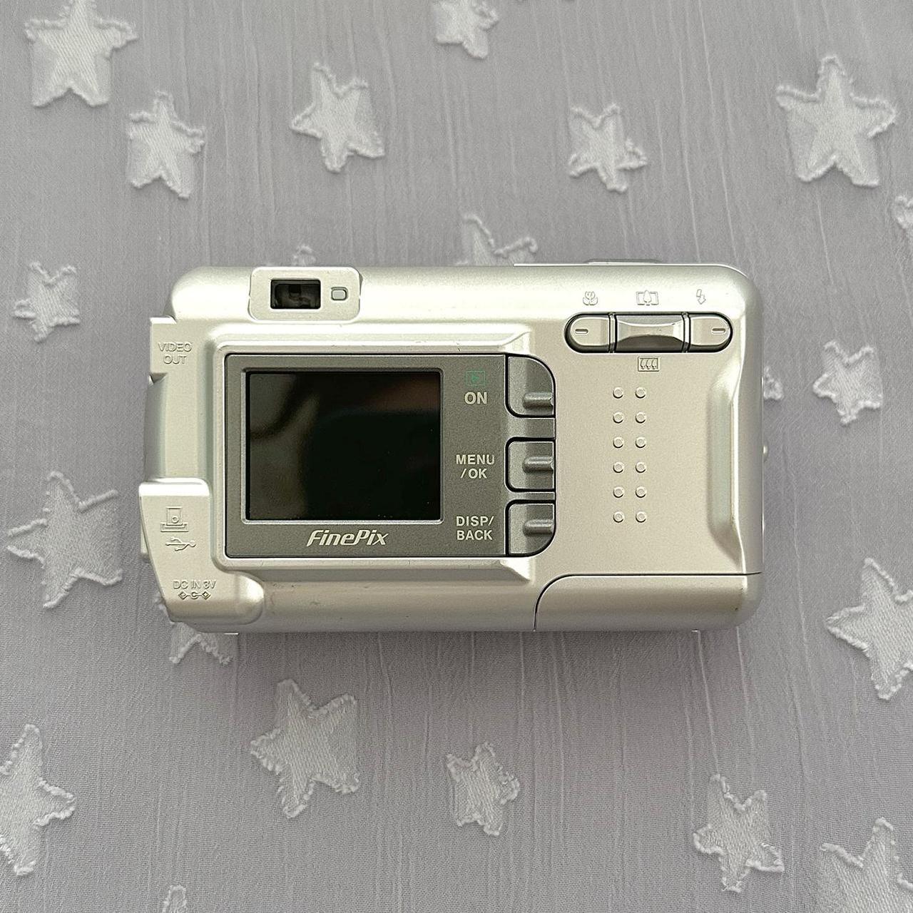 Fujifilm Finepix A340 Digital Camera Tested by our... Depop