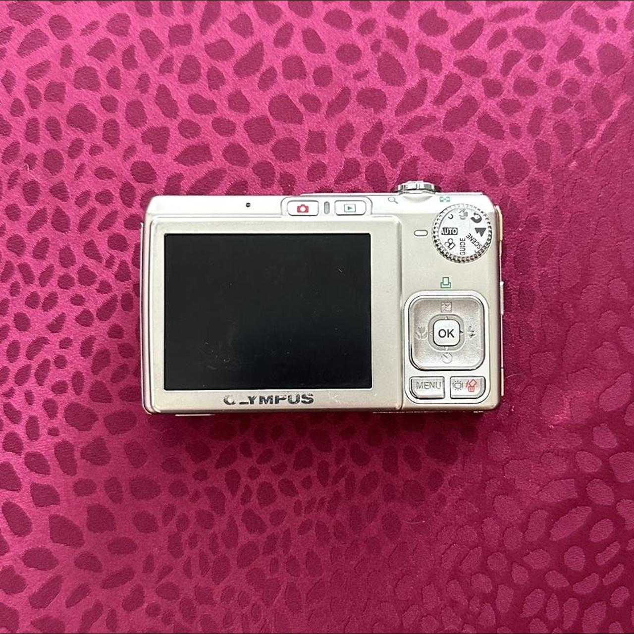 Olympus FE280 Digital Camera Tested by our... Depop