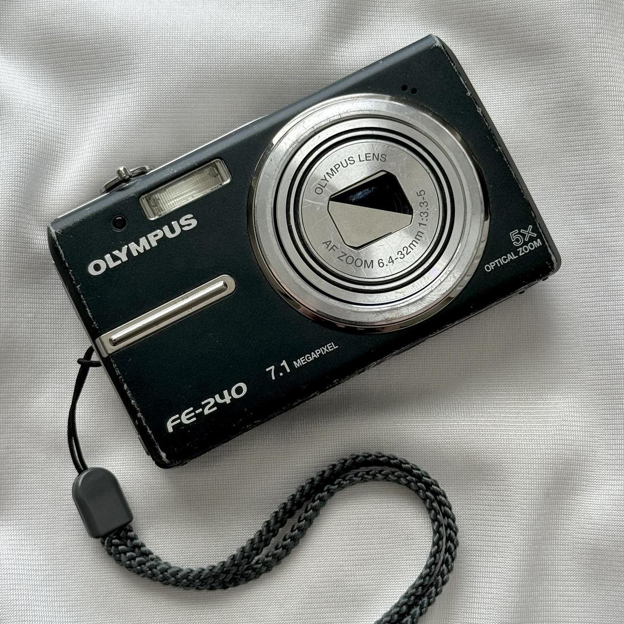 Olympus FE240 Digital Camera Bundle 💗 Tested by... Depop