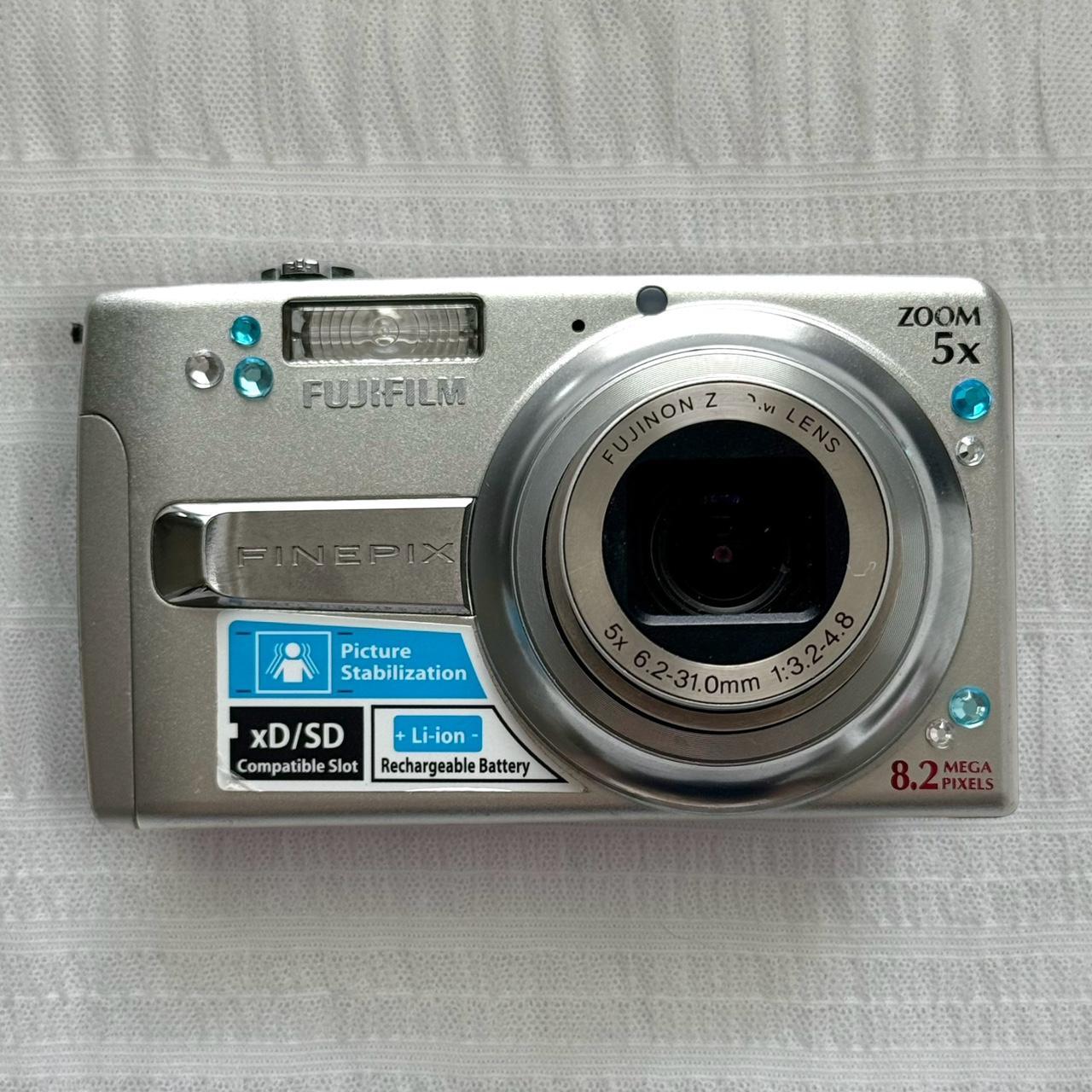 Fujifilm Finepix J50 Digital Camera Bundle 💗 Tested... - Depop