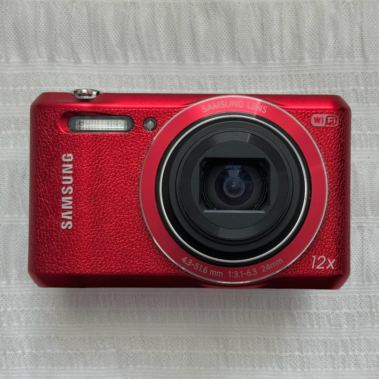 Samsung WB35F Digital Camera Bundle Cracked... Depop