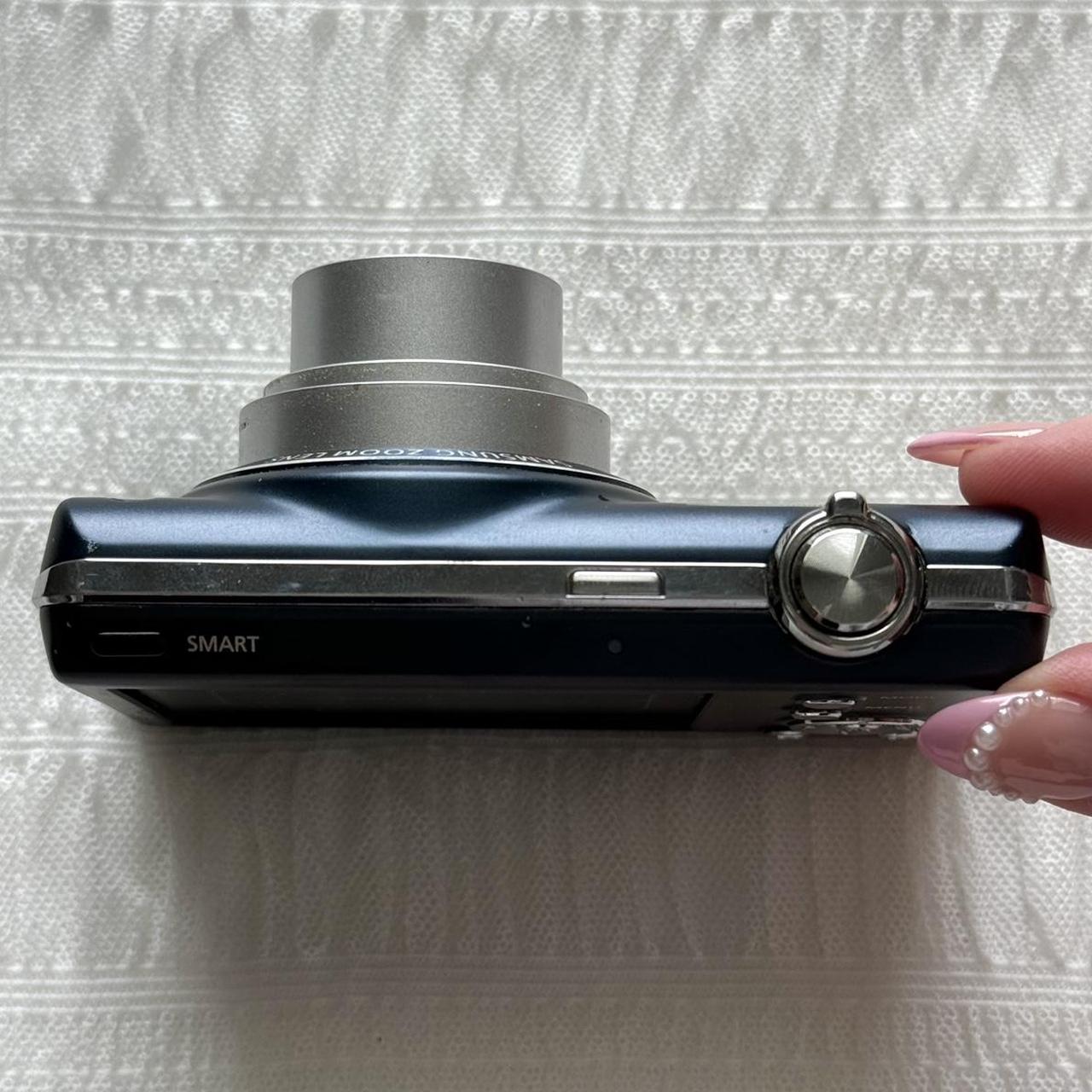 Samsung ST65 Digital Camera Bundle 💗 Tested by our... Depop