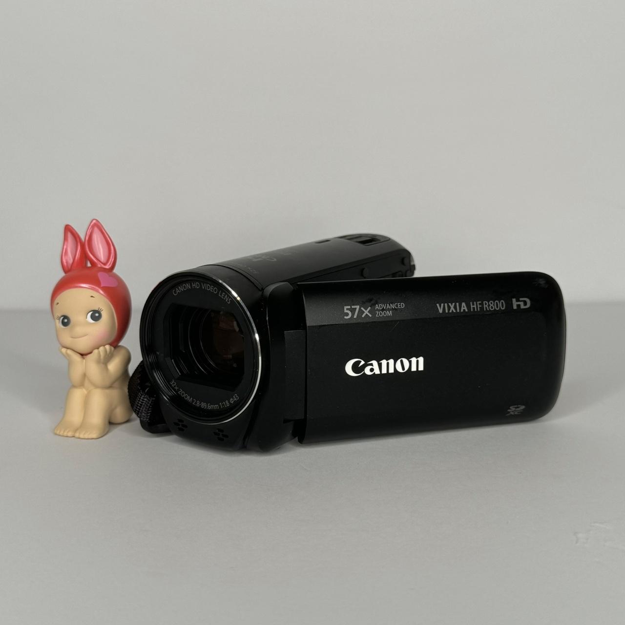 Canon HFR800 outlets Camcorder