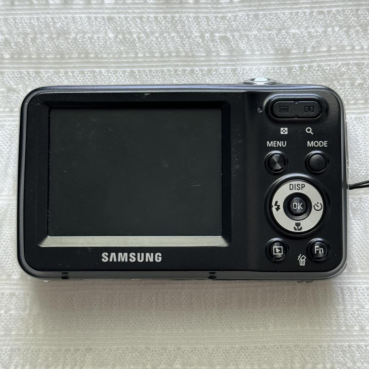 Samsung ES80 Digital Camera 💗 Tested by our... Depop