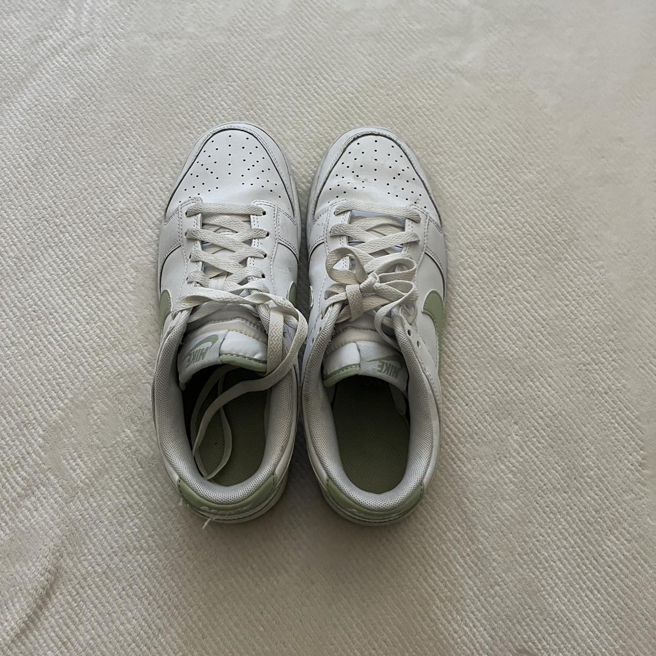maple leaf dunks