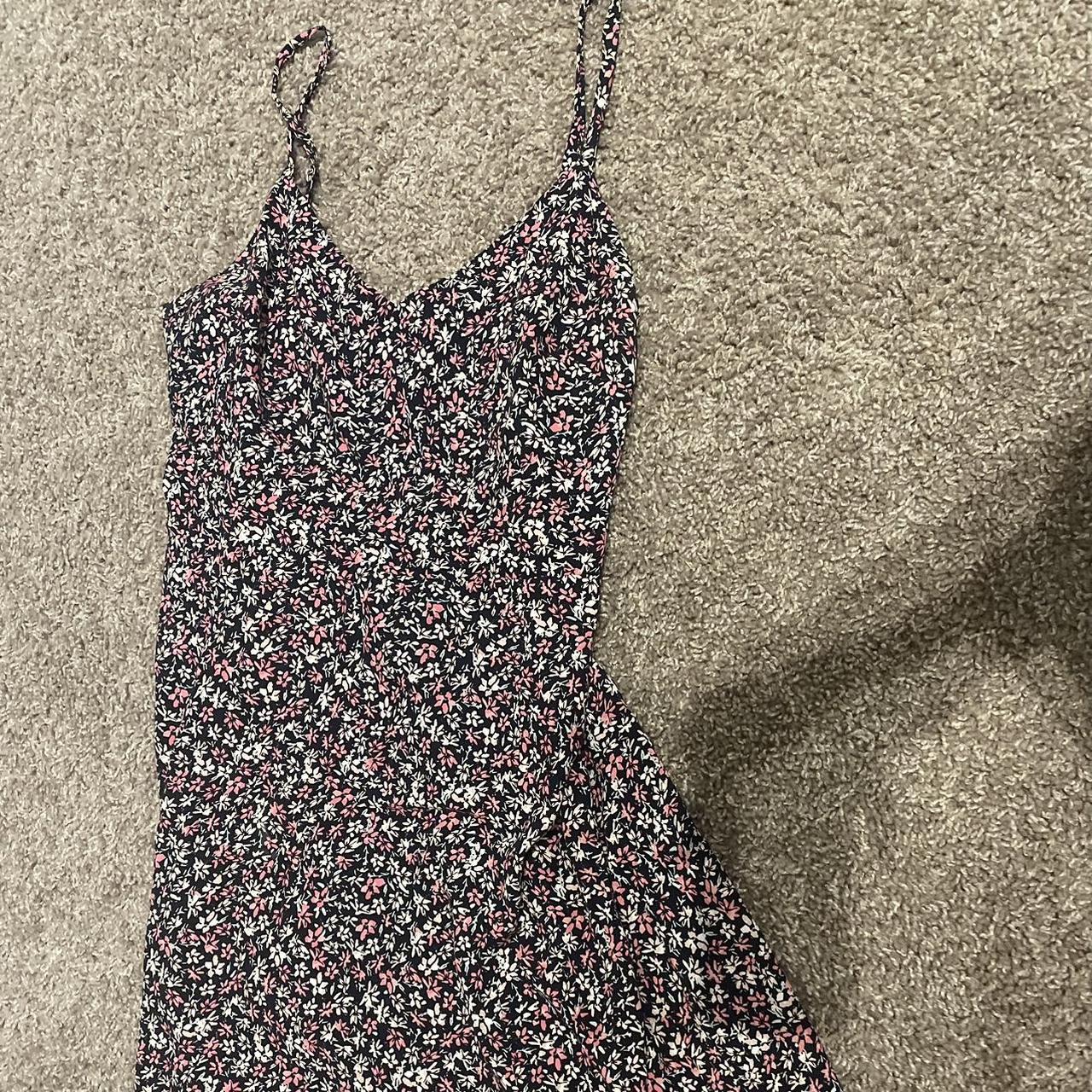 Gap Maxi floral dress Size Medium No Tags, never worn - Depop