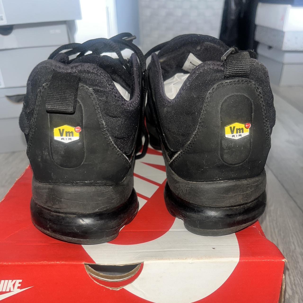 air vapormax plus fake vs real