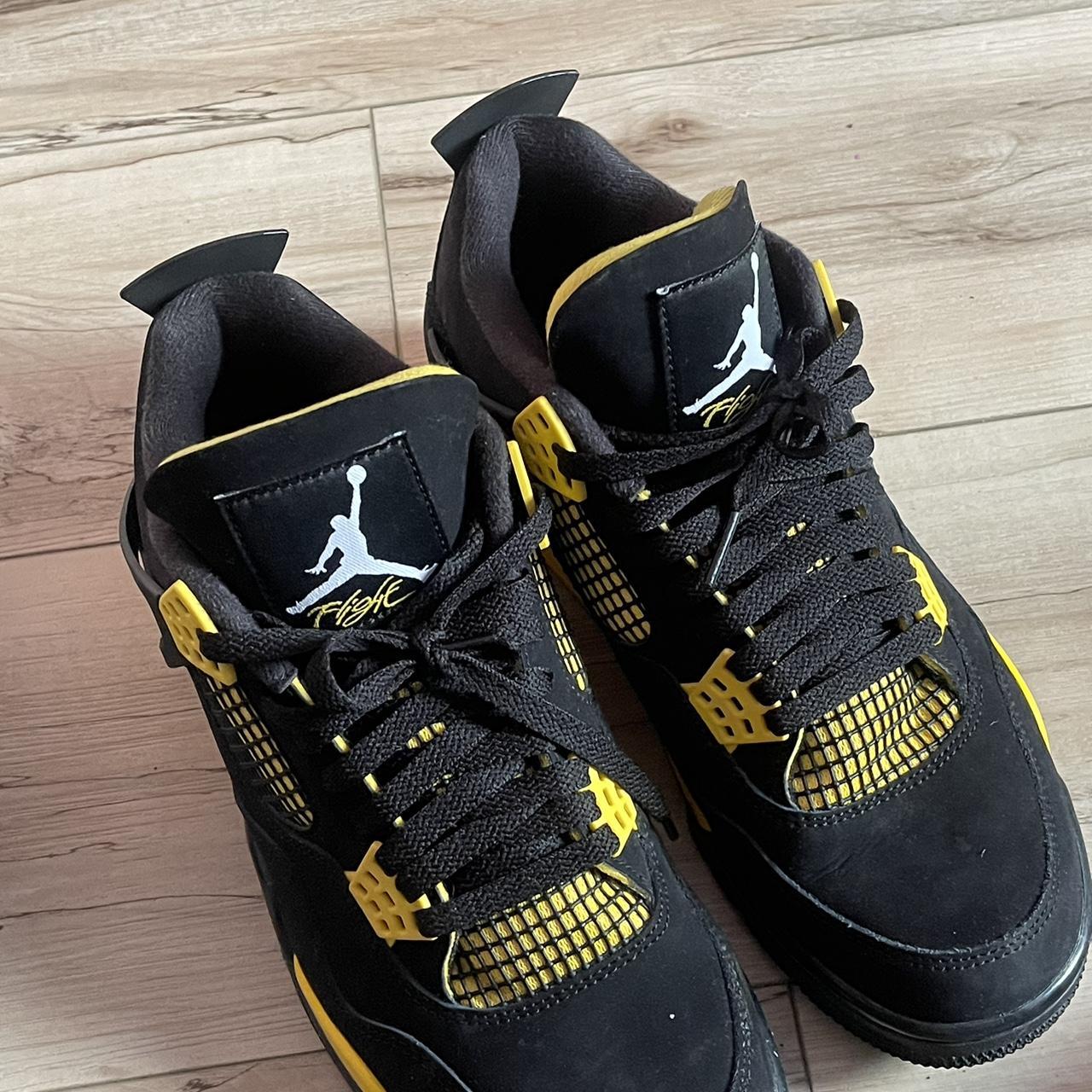 Thunder 4s - Depop