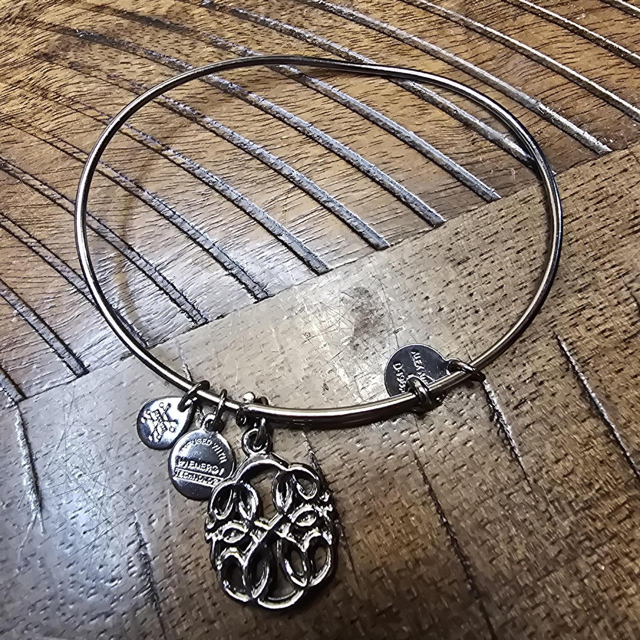 item listed by sherrysaddiction