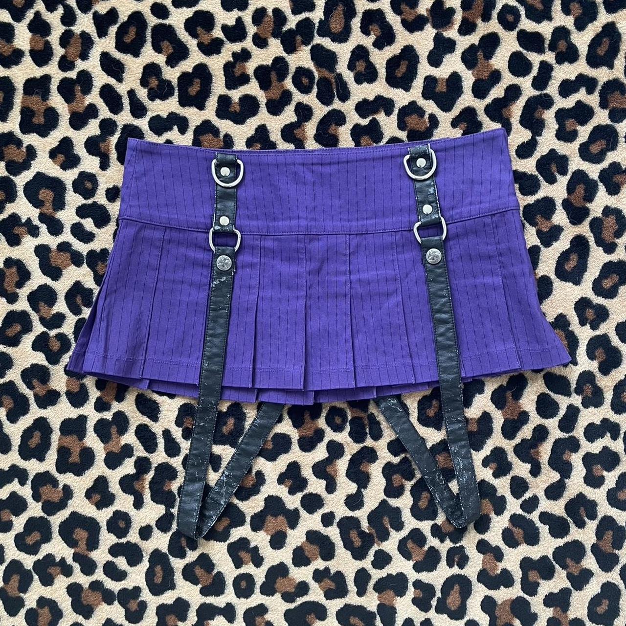 item listed by trash1kouture