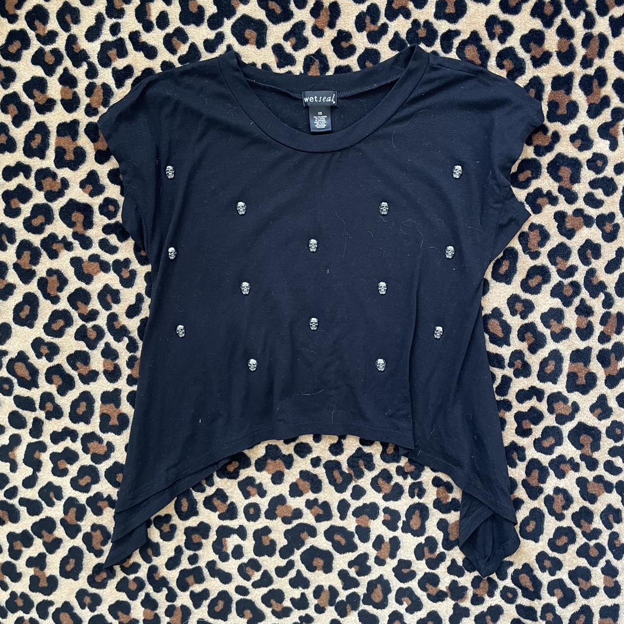 item listed by trash1kouture